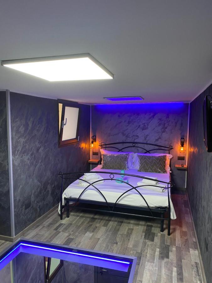 סירקוזה Il Cortiletto28 Rooms & House מראה חיצוני תמונה