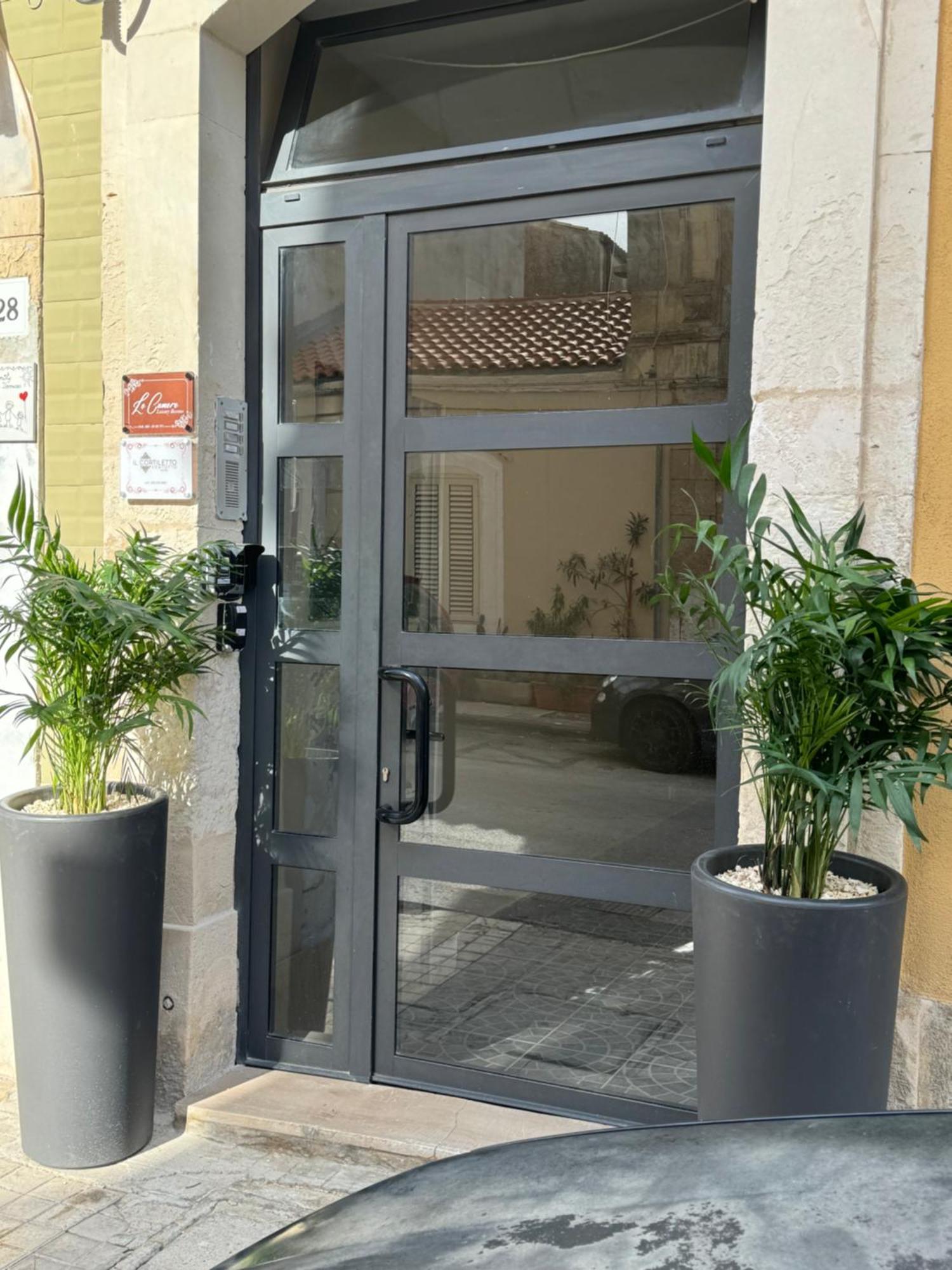 סירקוזה Il Cortiletto28 Rooms & House מראה חיצוני תמונה