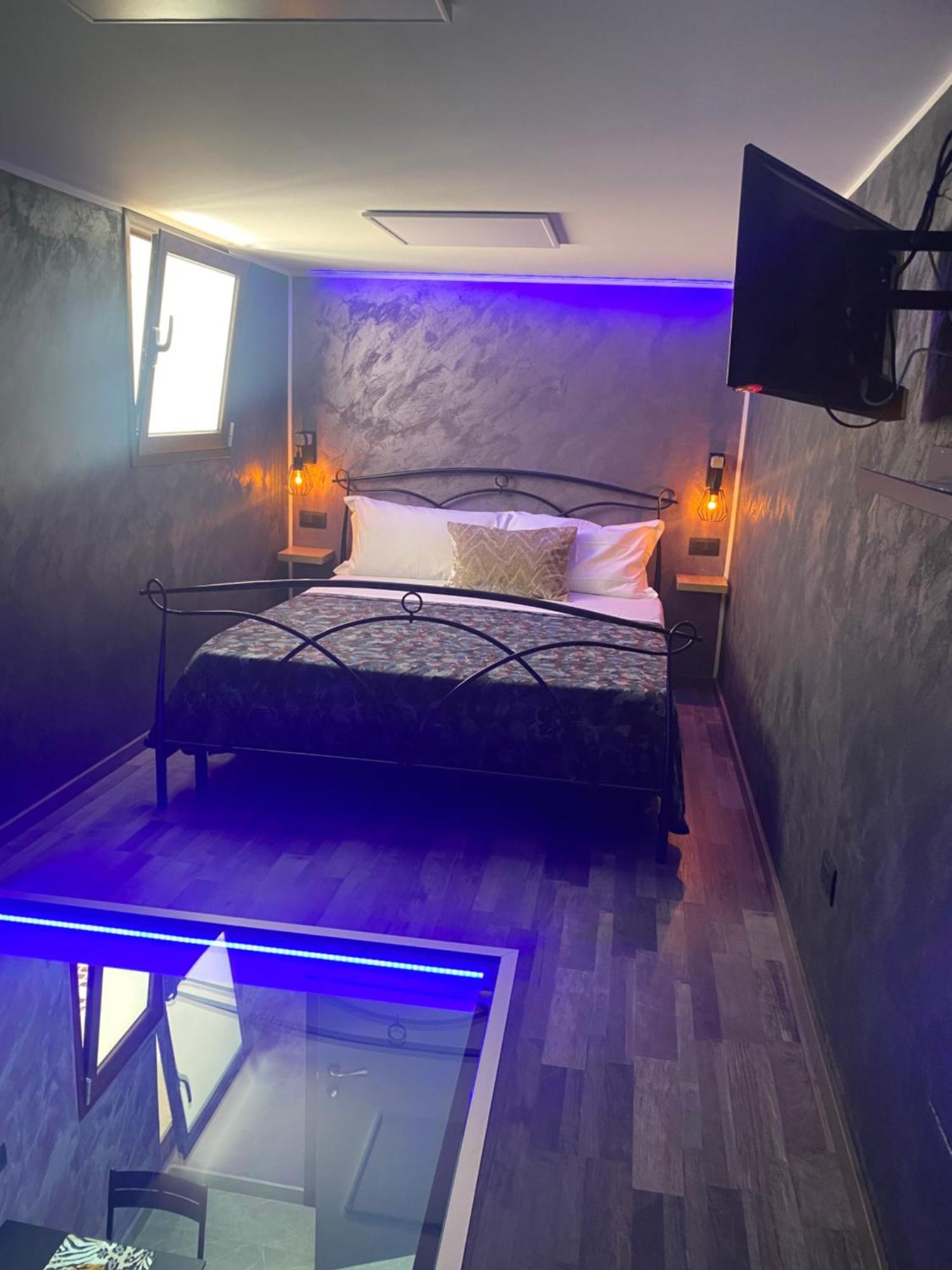 סירקוזה Il Cortiletto28 Rooms & House מראה חיצוני תמונה