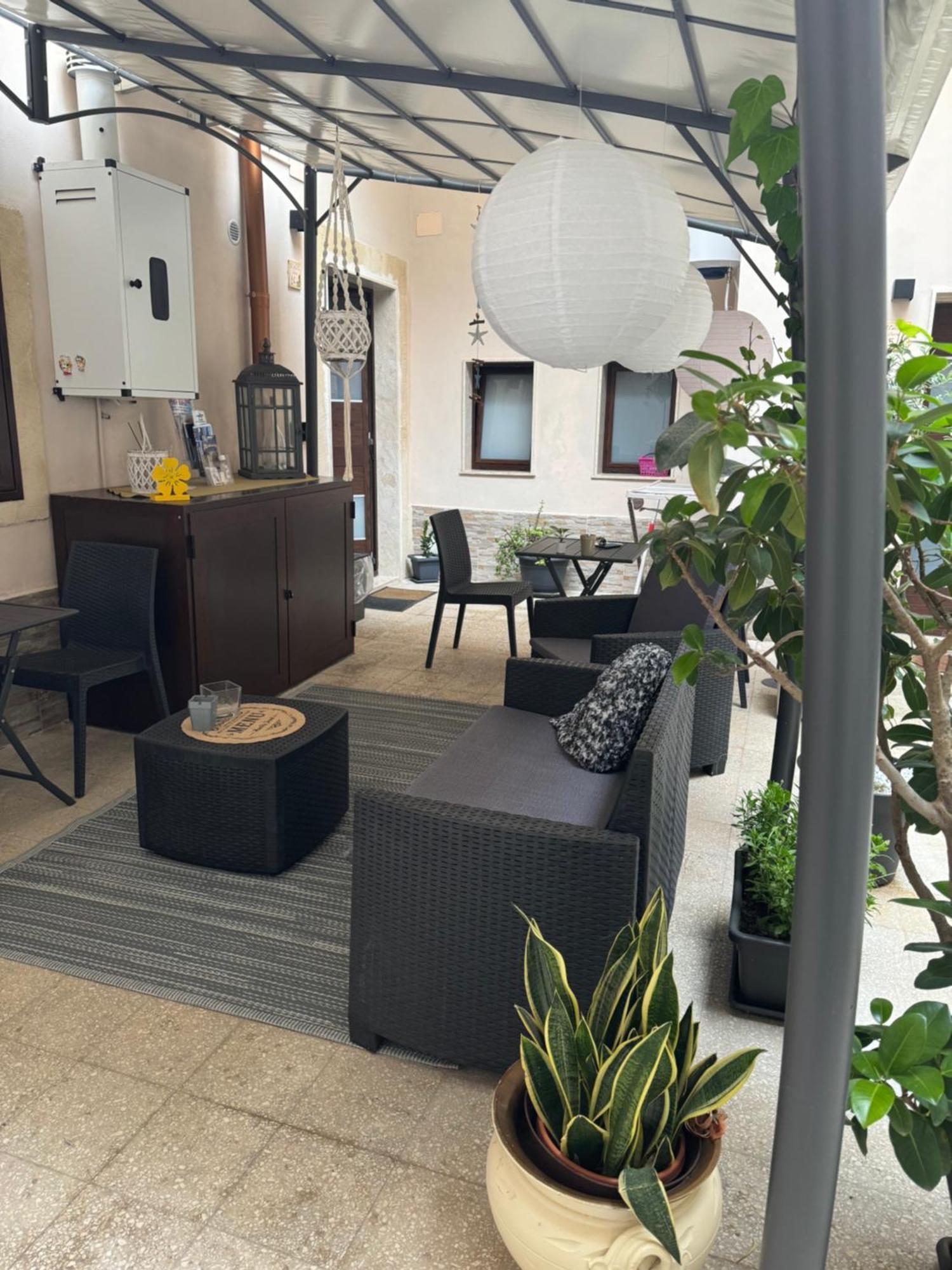 סירקוזה Il Cortiletto28 Rooms & House מראה חיצוני תמונה